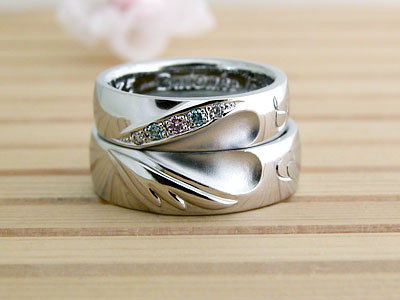 ハートとひまわりの結婚指輪