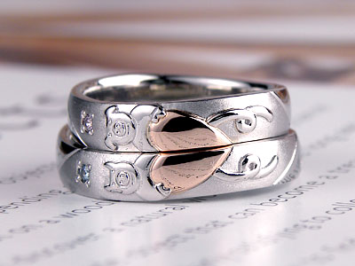 ピンクゴールドハート結婚指輪