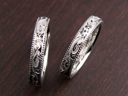 プルメリア彫刻のミル打ちハワイアン結婚指輪