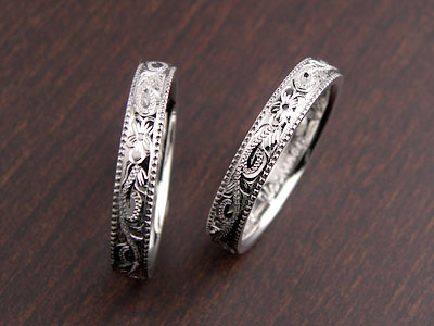 ミル打ちエッジのハワイアン結婚指輪