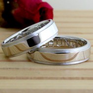 幅広でシンプルな結婚指輪