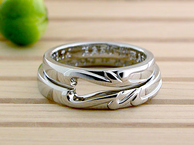 ハートの形の透かしの結婚指輪