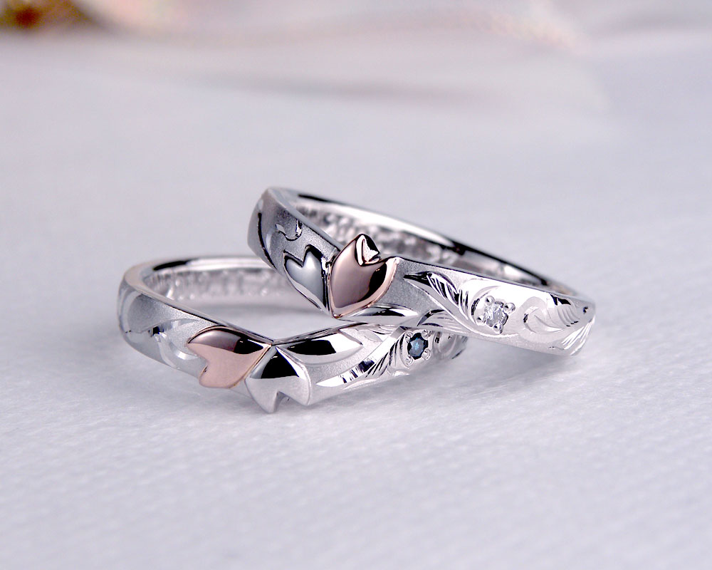 桜が浮かぶ結婚指輪